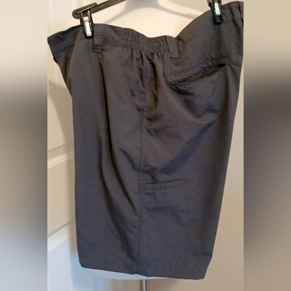 Mens Red Head Shorts Dark Gray Sz 36